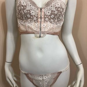 Beige & white Victoria’s Secret bra - lace